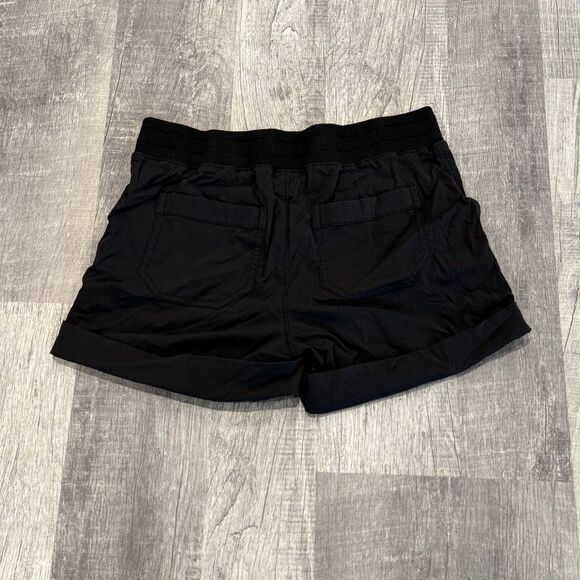 Athleta Black Trekkie North Shortie‎ Shorts Size 2 Excellent Condition! - Picture 3 of 5